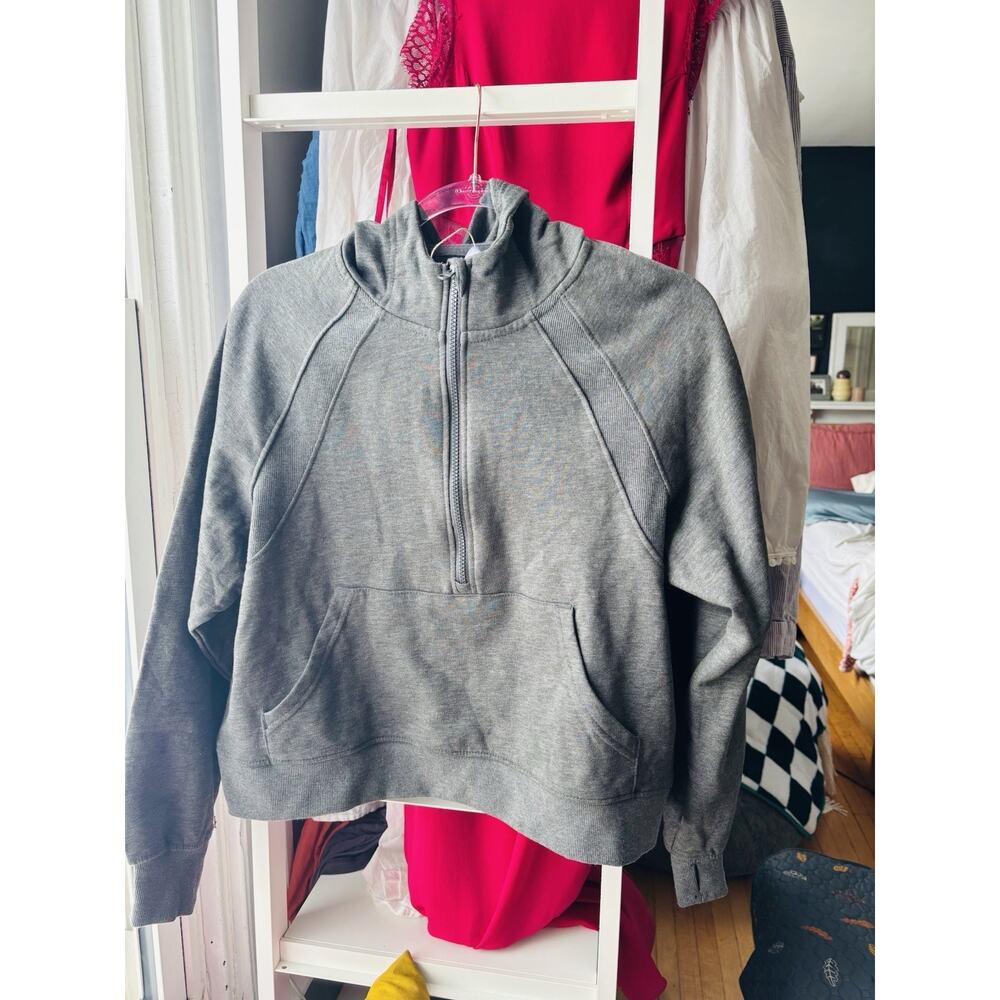 NWT Crane Gray Athletic Sweatshirt Hoodie, Drawstring, Soft, Womens Medium